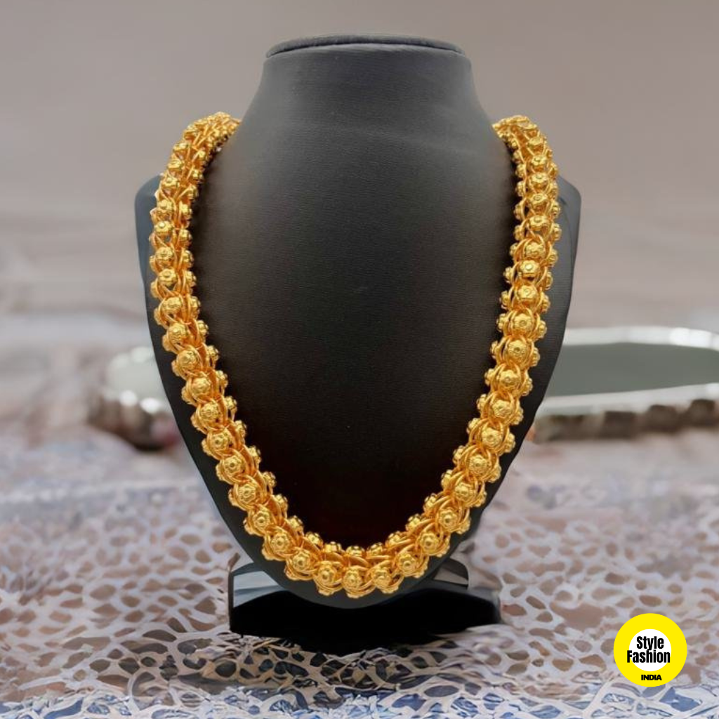 Mirror Of Gold With Leaf Exciting Design High Quality Chain For Men