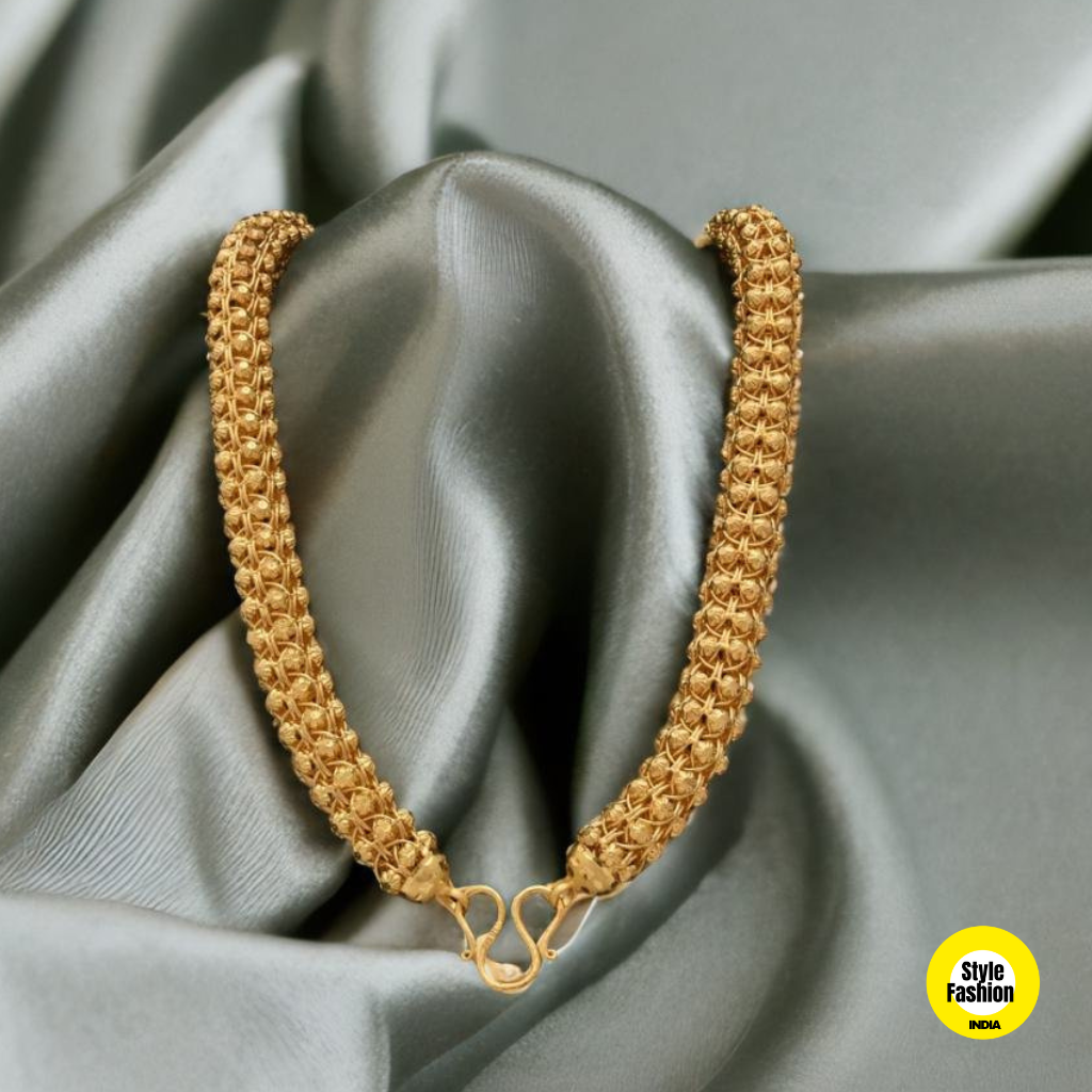 Mirror Of Gold With Leaf Exciting Design High Quality Chain For Men