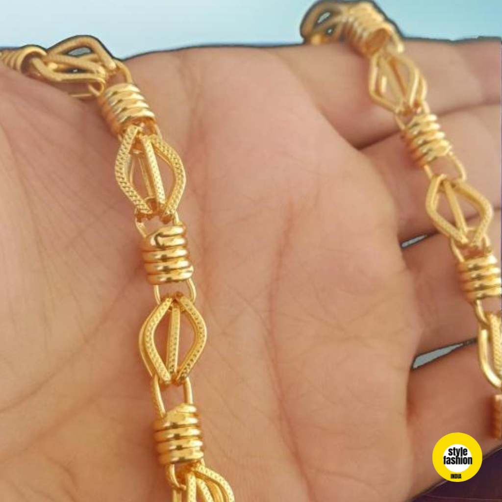 Exclusive Ring With Leaf Shape Designer HIgh Quality Gold Plated Chain For Men