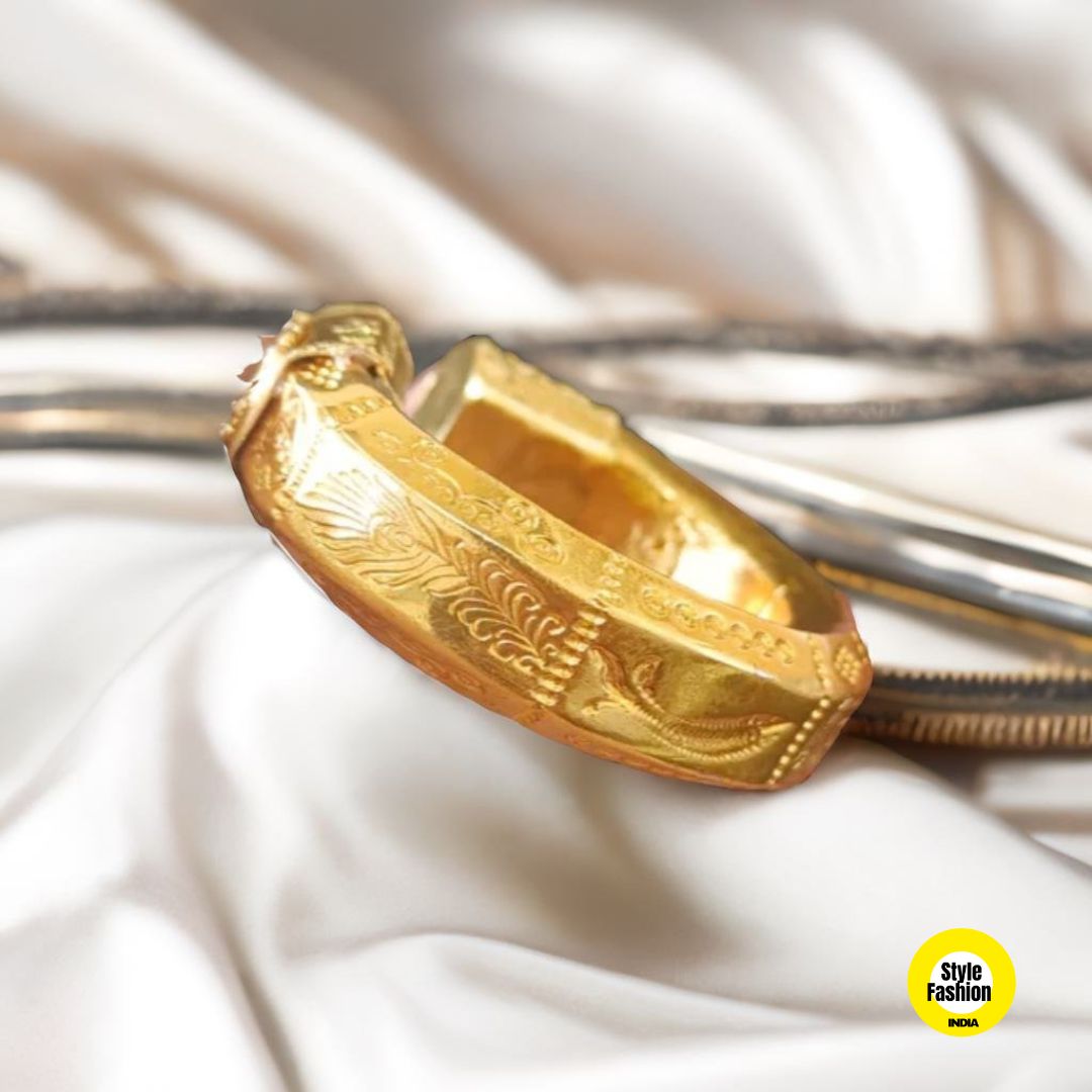 Jay Thakar Bharwadi High Quality Gold Plated Kada for Men
