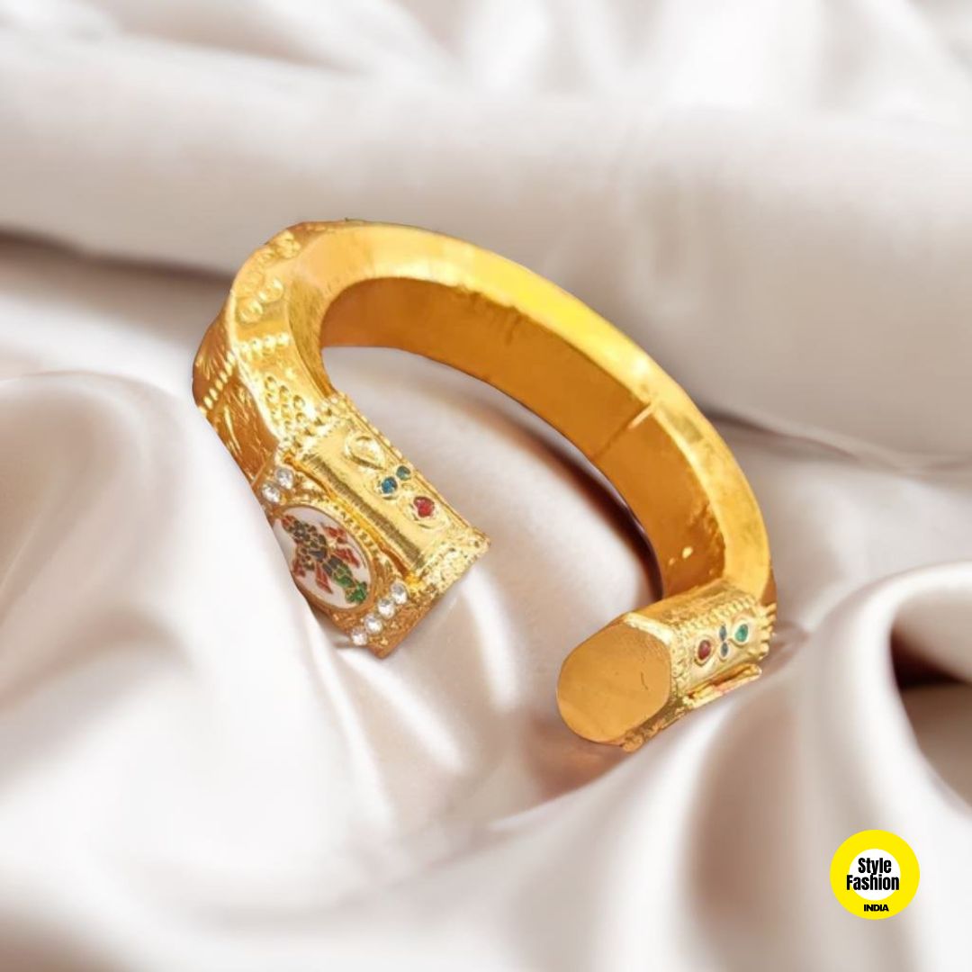 Jay Thakar Bharwadi High Quality Gold Plated Kada for Men