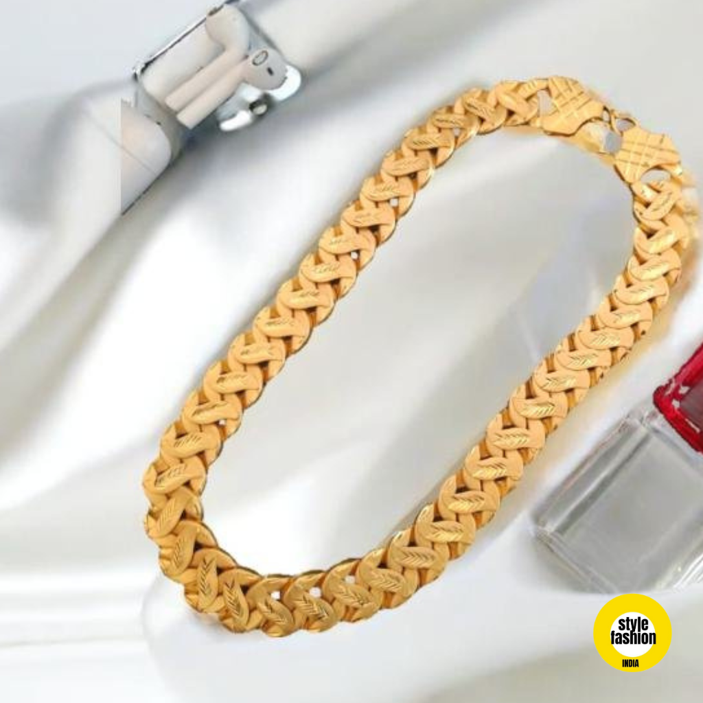 Unique Ring On Ring Pokal With Leaf Gold Plated Chain For Men