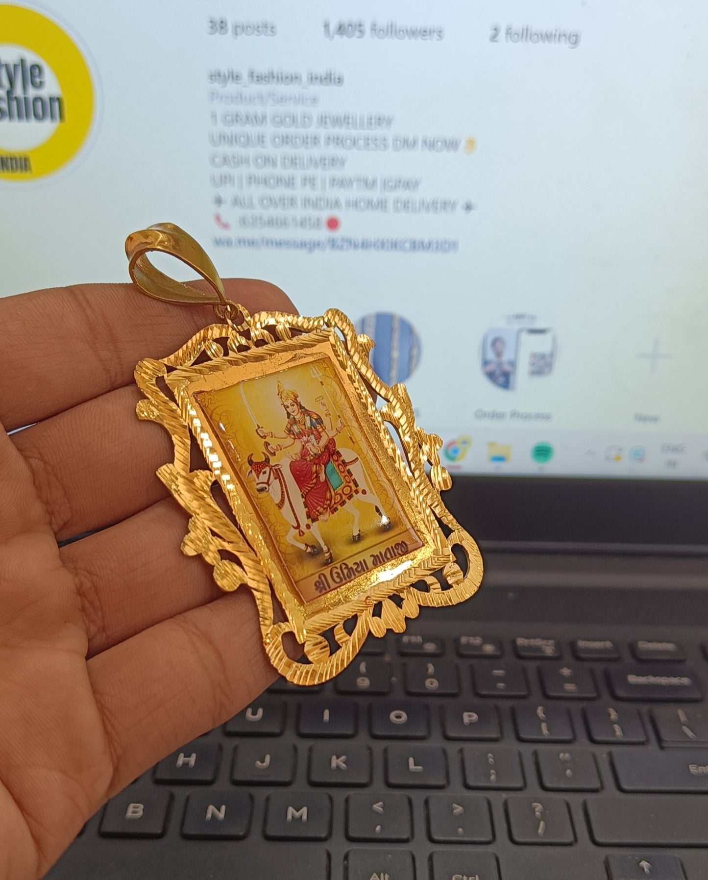 Jay Umiya Mata Medium High Quality Gold Plated Pendant