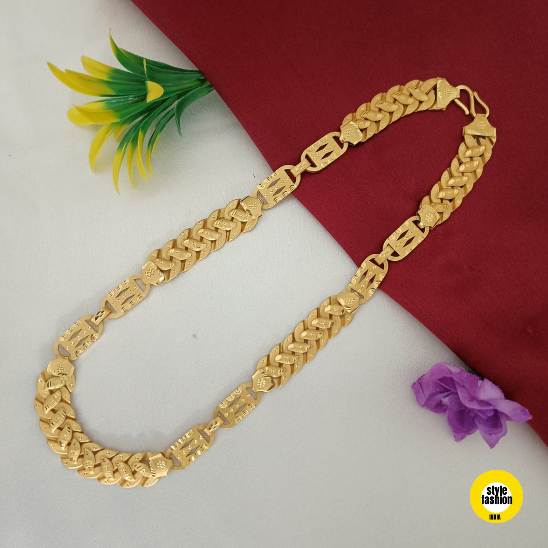 Unique Pokal Leaf Thin With Biscuit Design Premium Quality Gold Plated Chain For Men