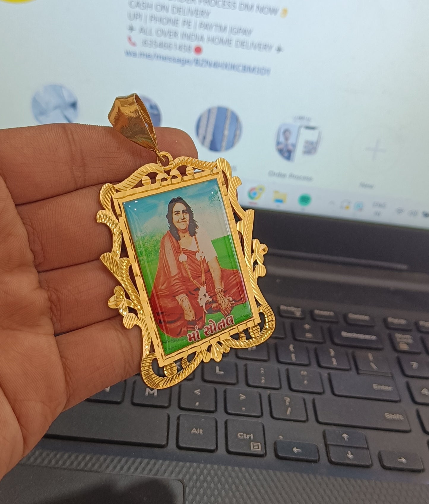 Jay Sonal Maa Photo High Quality Gold Plated Pendant